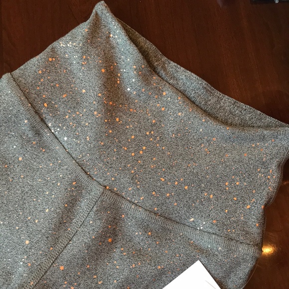 NWT - Beyond Yoga ombre high waisted midi legging - Picture 3 of 4